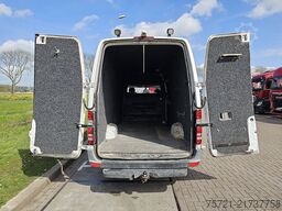 MERCEDES-BENZ SPRINTER 319 V6 3.0ltr ac aut
