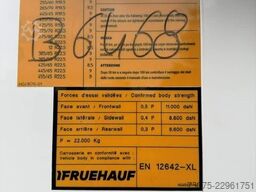 Fruehauf City Curtainsider steering axle