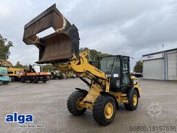 CATERPILLAR 907 M 4x4, 4+1 Schaufel, Palettengabel, S.W.S