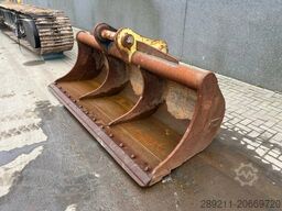 Volvo EC 480 E L coupler + bucket