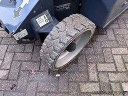 JLG E400AJPN Hoogwerker Knikarmhoogwerker