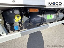 IVECO 120EL25P CNG, Getränkeaufbau mit Schiebeplane, 2t