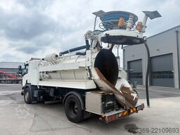 SCANIA P270 4x2 Hvidtved Larsen 7000 L Suction arm