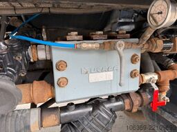 SCANIA P270 4x2 Hvidtved Larsen 7000 L Suction arm