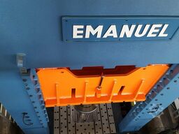 Emanuel 500 Tonnen Doppelständerpresse