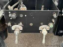 Van Hool 30 ton. Zo goed als nieuw.