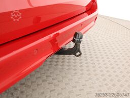 Mercedes-Benz V 220 d RISE Kompakt AHK AUT Akustikglas Kam. LM