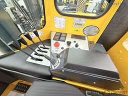 Combilift C4000 GAS DUPLEX 4600 FREE-LIFT CABIN