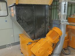 Schuko ZM 700 S
