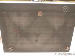 unbekannt 760 x 565 x 90 mm