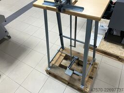 Hang Piccolo 101-20 Eyeleting machine