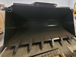 Dekpol Schaufel 3.5 m³ Volvo-Aufnahme für HL60