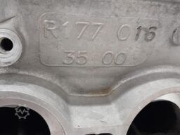 Mercedes Occ cilinderkop + kleppendeksel links AMG C63S Mer