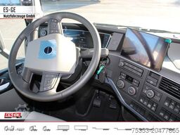 VOLVO FH 551 8x4 Tridem VLA (Luftfederung)