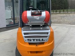 Still RX70-30T 4.7m/ camera/ 4v