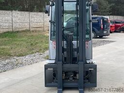 Still RX70-30T 4.7m/ camera/ 4v