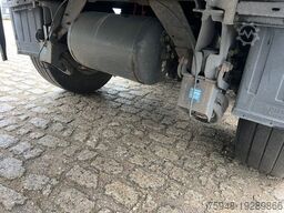 SCHMITZ CARGOBULL SCB*rier 1850.