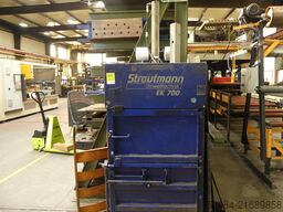 Strautmann EK 700
