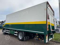 Volvo FL 240 / 6 Cylinder / 18 Tons / Manual / Tail L...