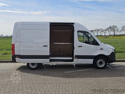 MERCEDES-BENZ SPRINTER 317 L2H2 RWD Mbux10