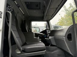 Mercedes-Benz Axor 2533 6X2 Kran Hiab 144-2