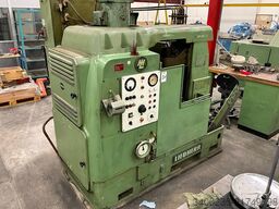 Mașină staționară Liebherr 