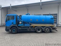 MAN 26.330 BL 6x2/4 14cbm Saugwagen