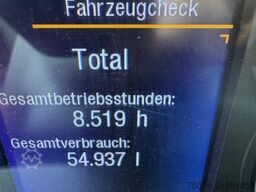 MAN 26.330 BL 6x2/4 14cbm Saugwagen