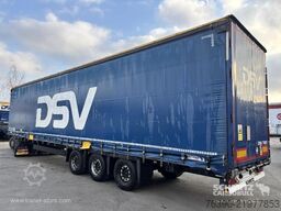 Schmitz Cargobull Semitrailer Curtainsider Mega