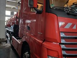 MERCEDES-BENZ 1845 4x4 Saugauflieger Leistikow 28500L