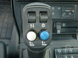 Mercedes-Benz Unimog U 423