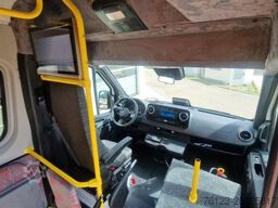 MERCEDES-BENZ 517 / 515 Frontniederflur mit Ada Systeme