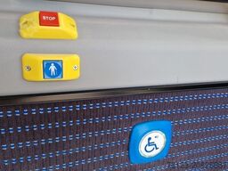 MERCEDES-BENZ 3 x Lagerfahrzeug Bürgerbus Niederflur 9 Sitze