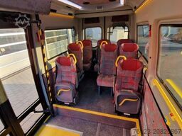 MERCEDES-BENZ 3 x Lagerfahrzeug Bürgerbus Niederflur 9 Sitze