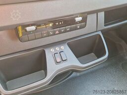 MERCEDES-BENZ 3 x Lagerfahrzeug Bürgerbus Niederflur 9 Sitze