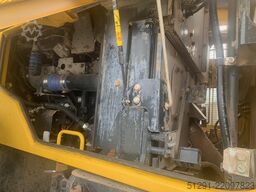 Komatsu WA500-8
