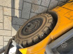 JUNGHEINRICH EFG215 EFG215 triplo460 freelift sideshift 2016 heftruck forklift electrisch