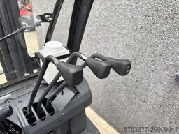 ATLET Atlet P1D1A15LT Triplo 650 Freelift/Sideshift  760UUR  LPG 2012