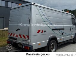 MERCEDES-BENZ Vario 818 D - Müller