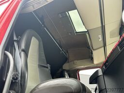 Volvo FH 500 Globetrotter 8x2 Tridem / VDL Hook 25 To...