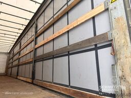 Schmitz Cargobull Curtainsider Standard Staplerhalterung