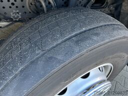 Mercedes-Benz Actros 2542 Gigaspace / 199 dkm / 6x2 / NL Truc...