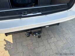 VOLKSWAGEN Crafter 21+3 Bus Automatik Klima Heizung