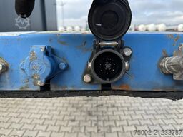 Burg 20FT/3-axles / empty weight: 3.290kg / SAF DISC...