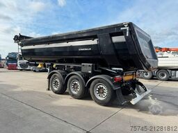 SCHWARZMÜLLER SK * 2 X LIFTACHSE * HARDOX * SCHUBACHSE VON SAF