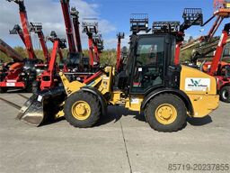 CAT 906 (9145)