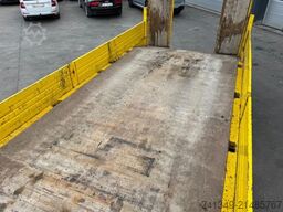  BLOMENRÖHR | 688/1800 13.6 T Nutzlast