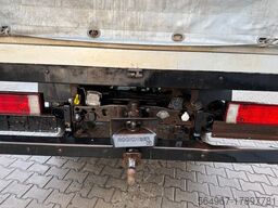 MERCEDES-BENZ 816 D Vario DOKA Pritsche Plane 2x AHK