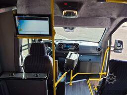 MERCEDES-BENZ Frontniederflur Sprinter 517 / 4 er Bestuhlung