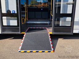 MERCEDES-BENZ Frontniederflur Sprinter 517 / 4 er Bestuhlung